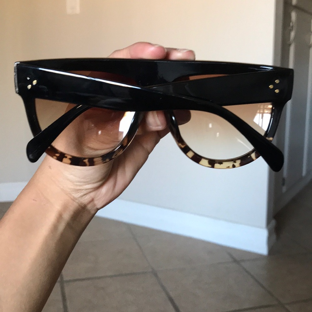 Tortoise Shell Flat-Top 3 Dot Sunglasses